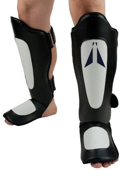 ZS Shin Pads 094